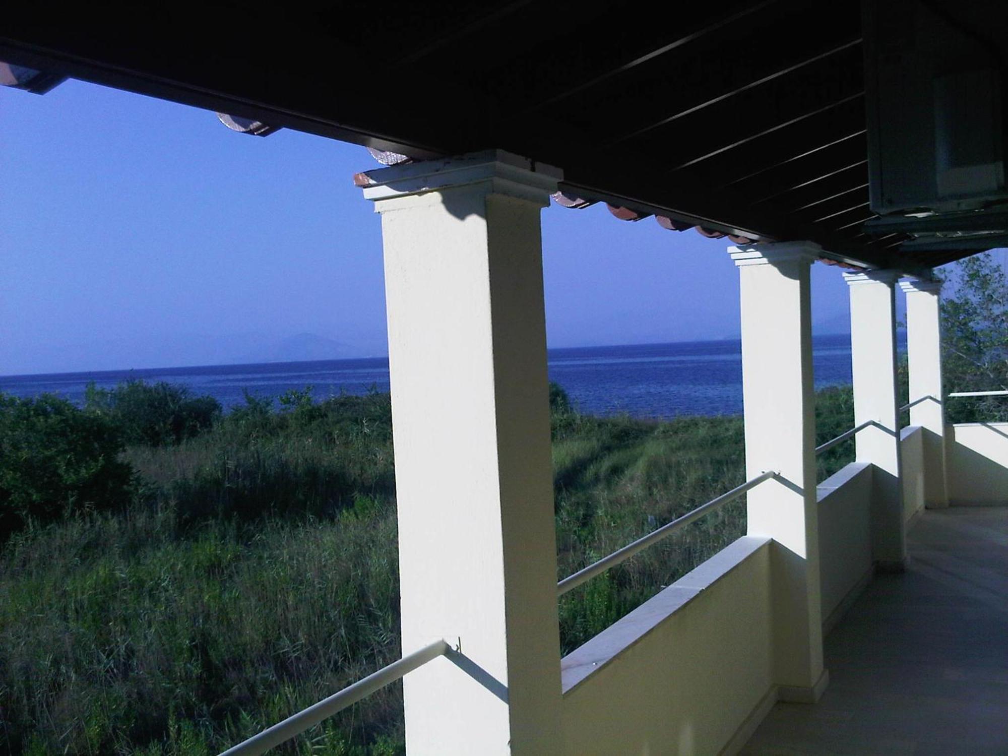 Virginia'S Beachfront Apartments カボス エクステリア 写真